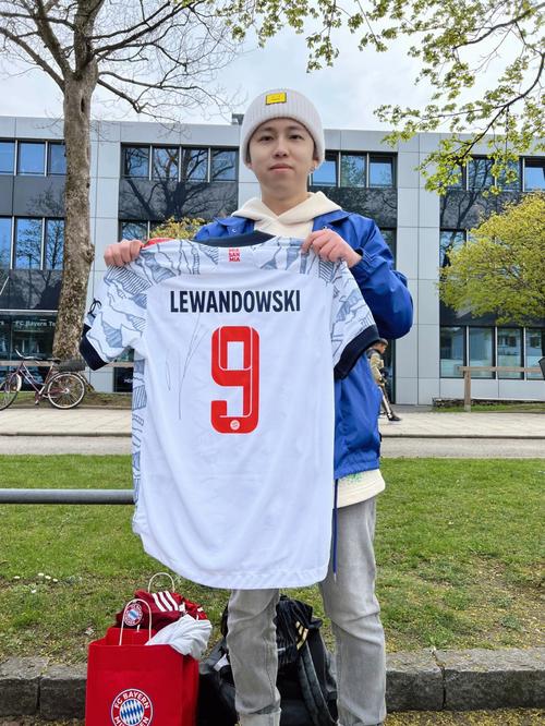 本文以近季 本文以近季